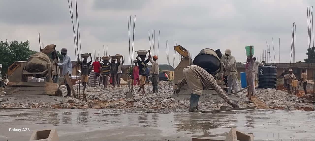 Concrete Slab Screeding
